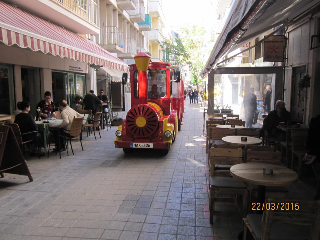 Downtown Living By 'Flats Nicosia'アパートメント エクステリア 写真